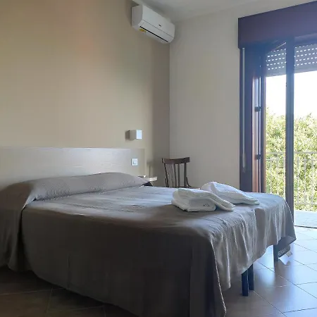 Apartment Il Ficodindia Bianco-appartamento Con Terrazza